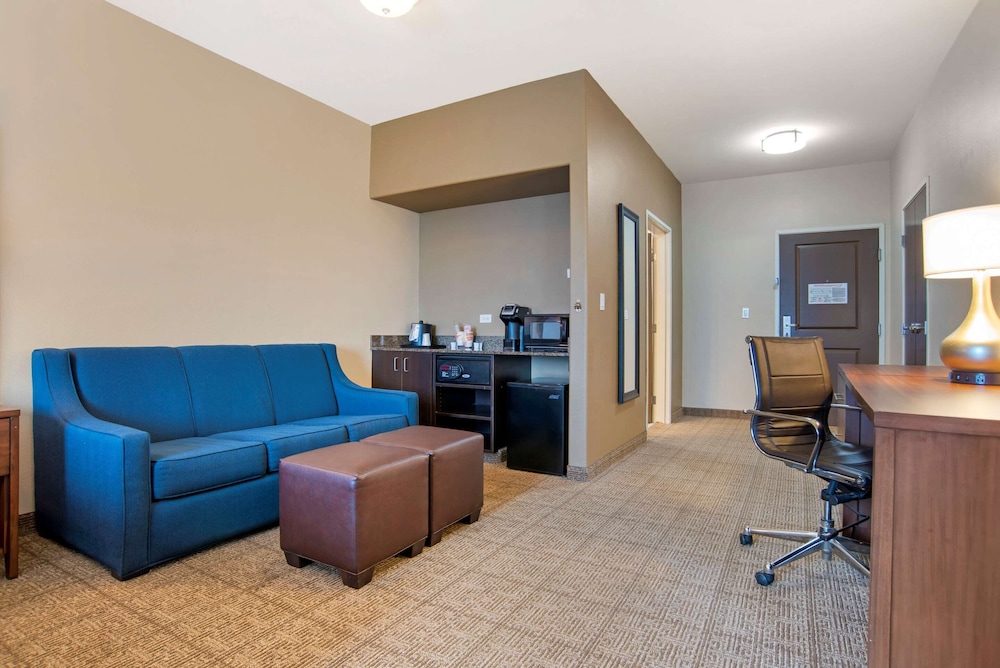 Suite, Multiple Beds, Accessible, Non Smoking - Photo 2