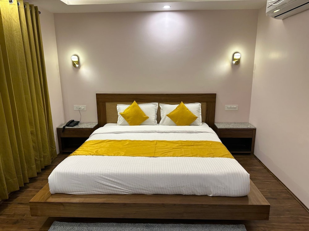 Deluxe Room, City View photo 3