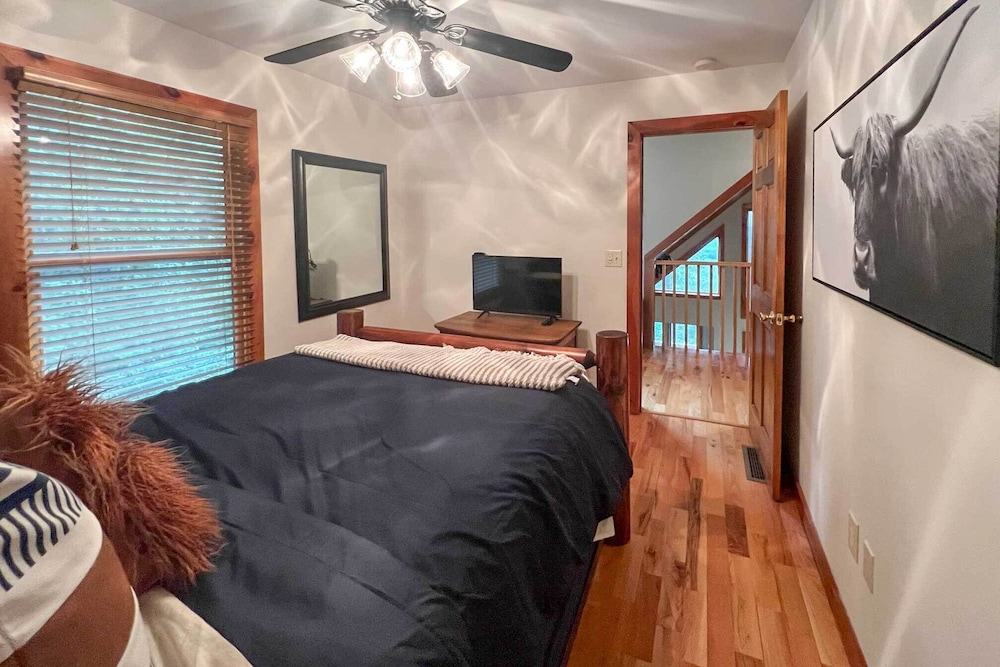House (4 Bedrooms) photo 2