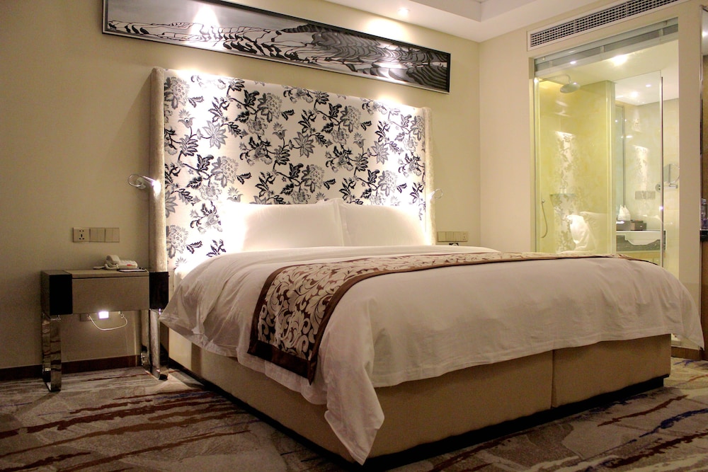 Standard King Room, River View photo 3