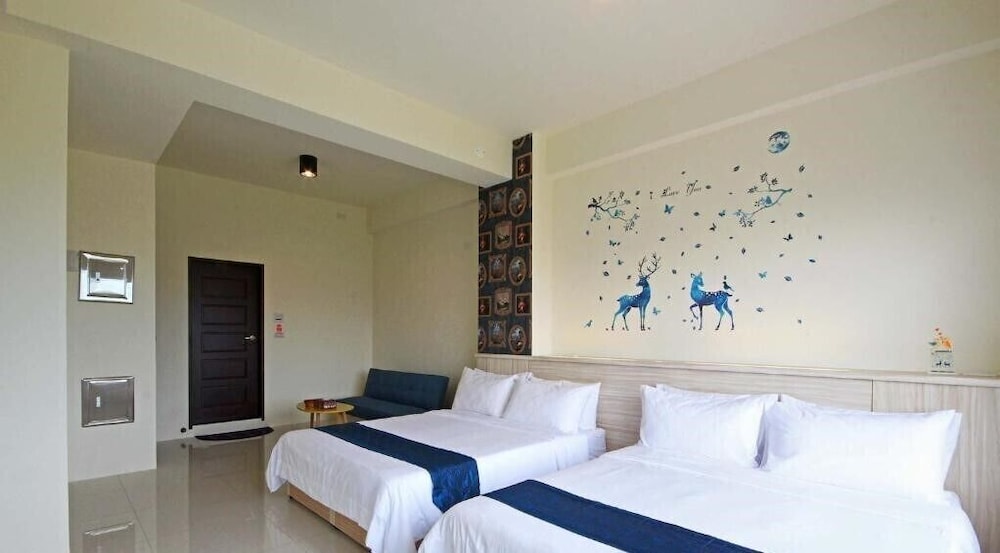 Quadruple Room, 2 Double Beds, Bathtub photo 2