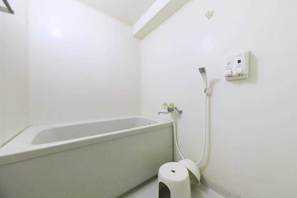 [Non-Smoking] Western Room (4 Beds)/ Ocean View - Photo 12