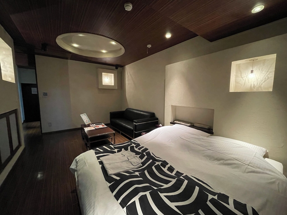 Standard Double Room Single Use photo 1