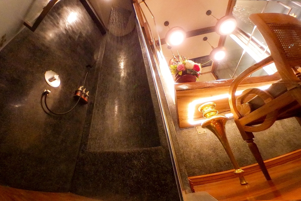 Suite, Garden View (Oasis Suite) - Photo 20