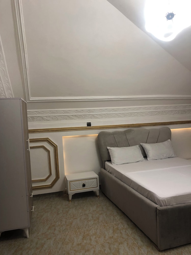 Deluxe Single Room, Lake View