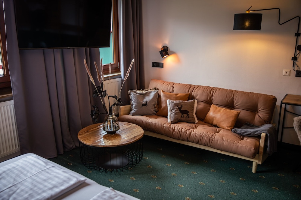 Standard Triple Room - Photo 6