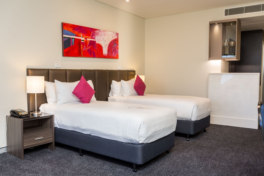 Executive Twin Suite