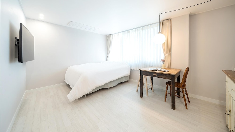 Basic Room, 1 Bedroom (Room 202)