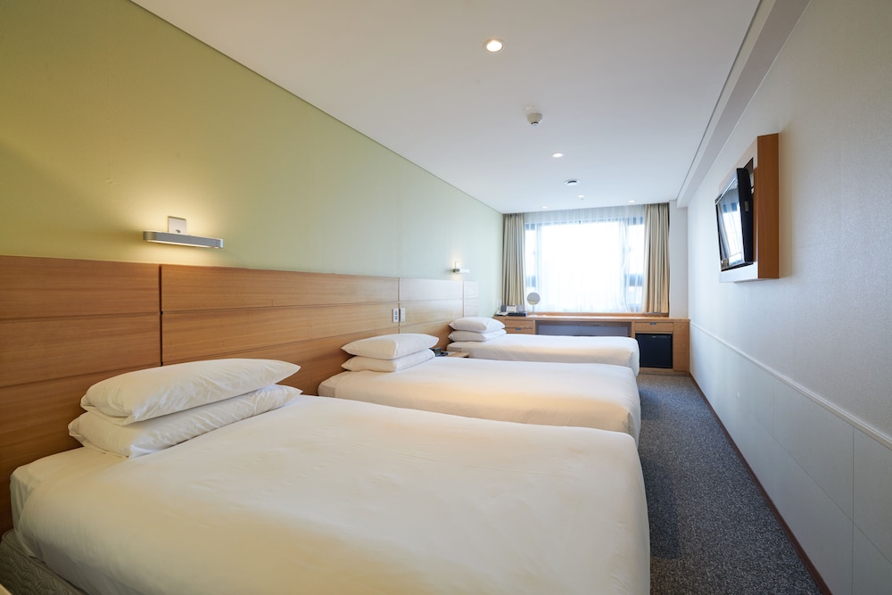 Standard Triple Room (With breakfast for 3) photo 2