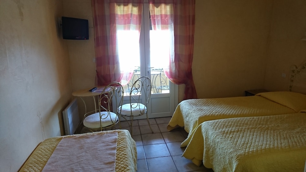 Triple Room, Balcony photo 1