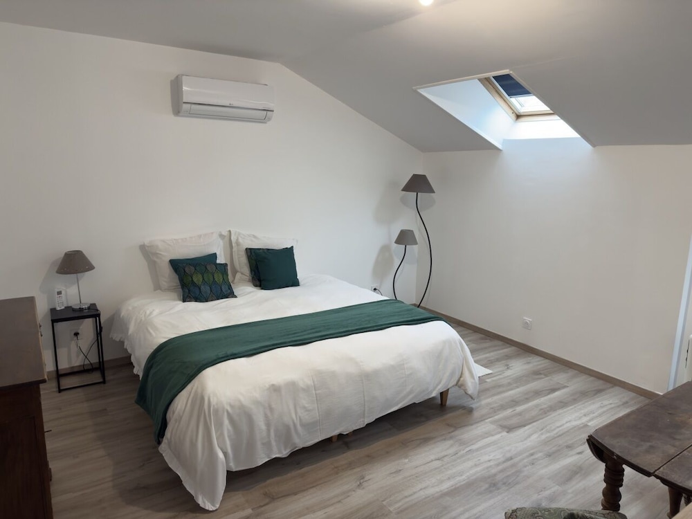 Room (Les Temps Perdus) photo 2