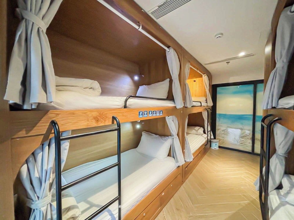 Superior Shared Dormitory, Mixed Dorm