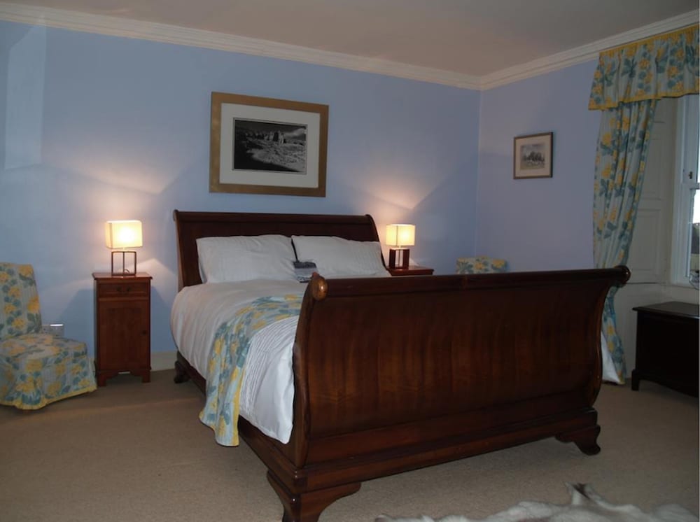 Standard Suite, 1 King Bed (The Waverley) photo 1