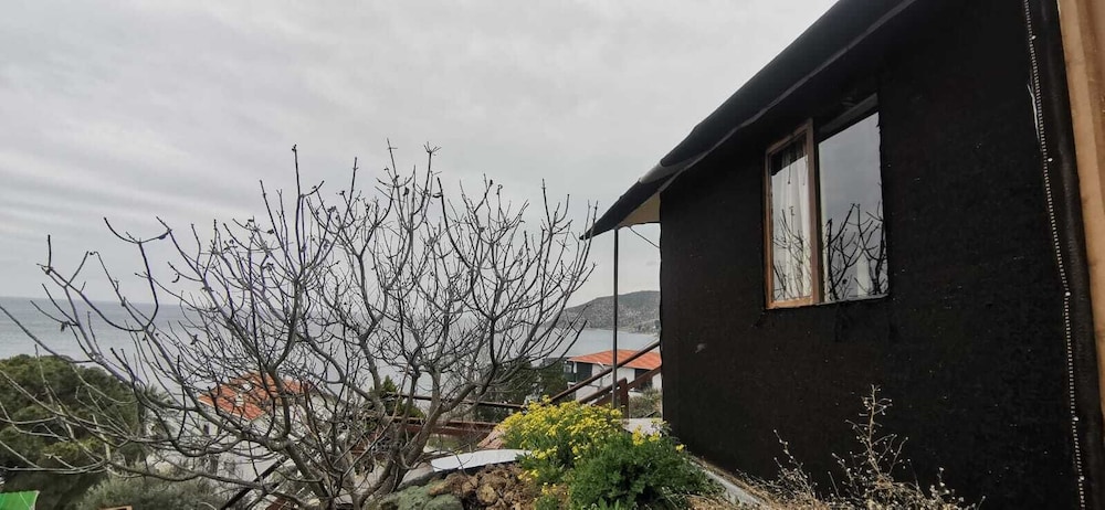 Basic Tent, 1 Double Bed, Partial Sea View, Slope side photo 3
