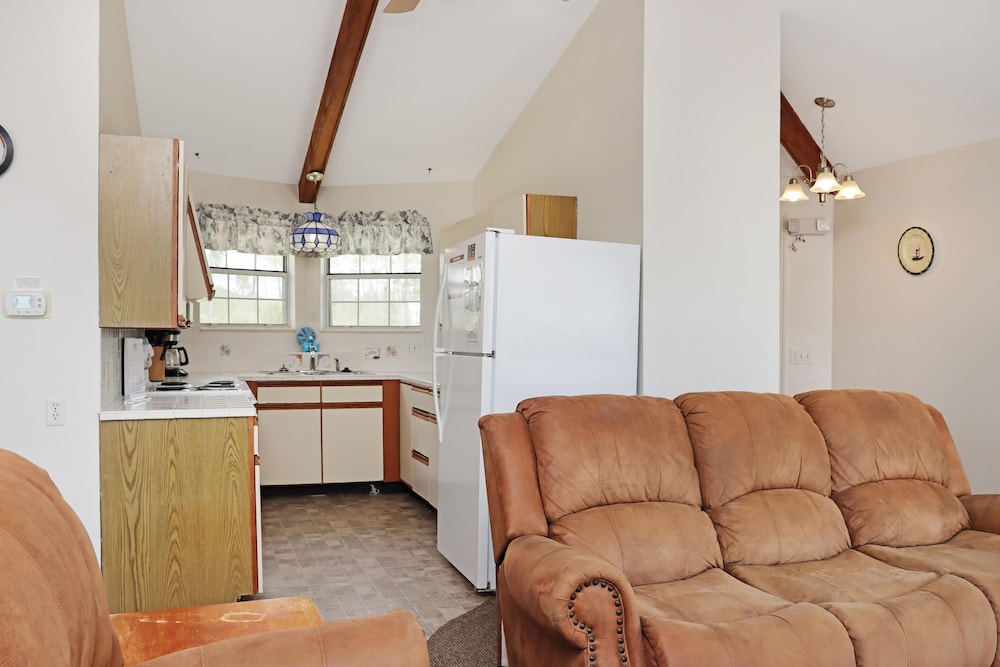 House, Multiple Beds (Amethyst Dunes) photo 3
