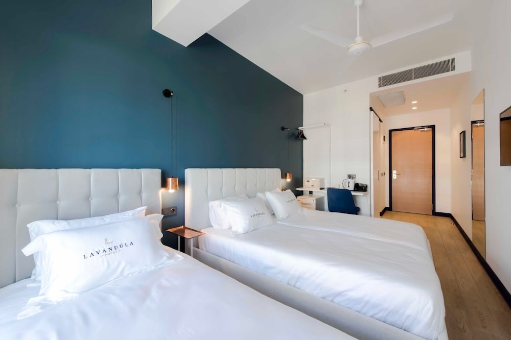 Standard Triple Room photo 3