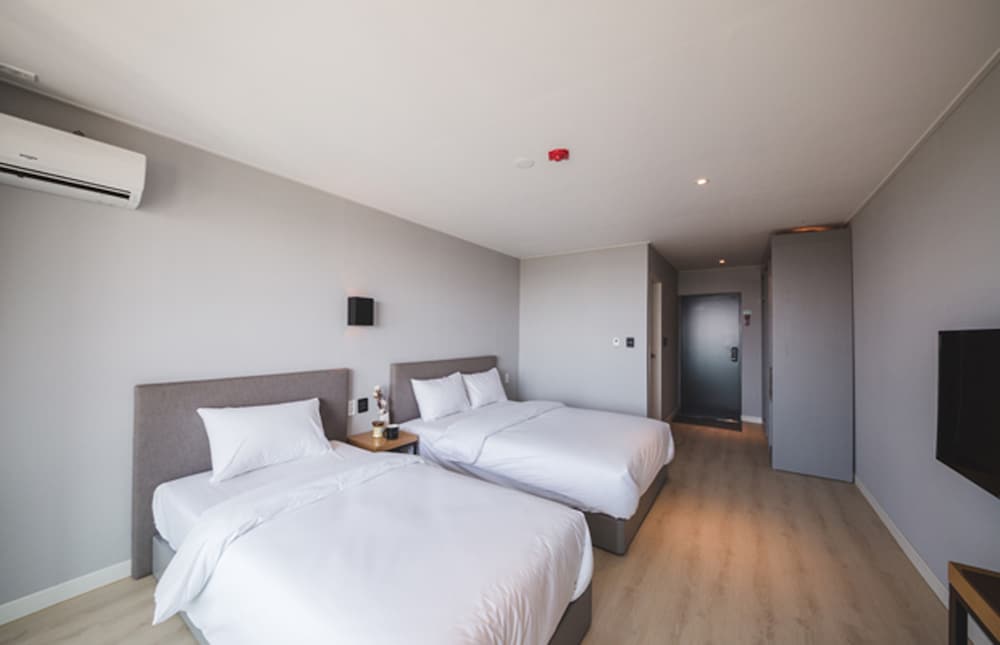 Standard Room photo 2