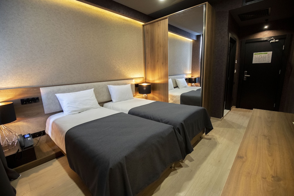 Basic Twin Room