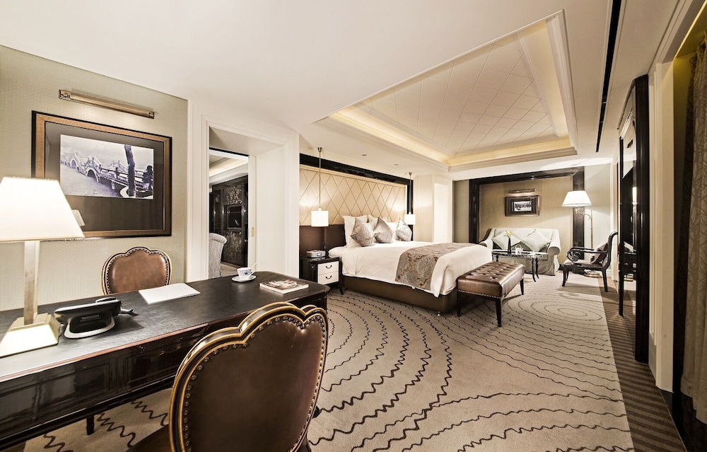 Luxury Single Room