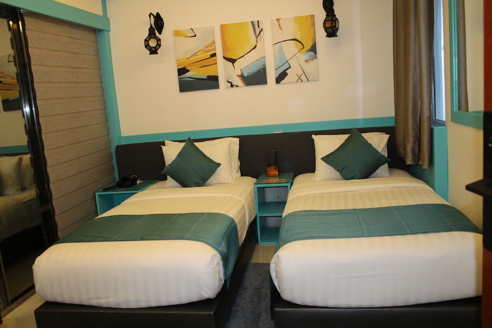 Standard Double Room, Non Smoking - Photo 4