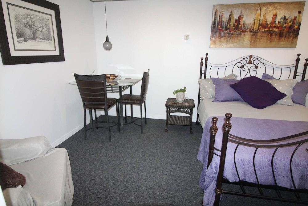Room, 1 Bedroom photo 2
