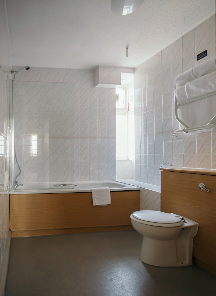 Twin Room - Photo 5