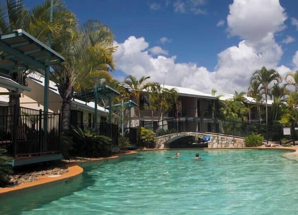 1 Bedroom Poolside photo 3