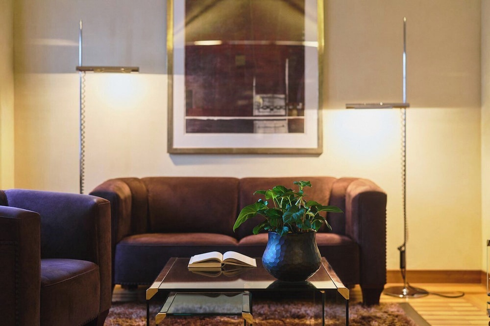 Suite (Widder Historic)