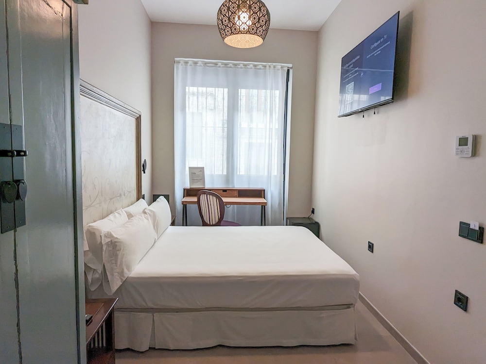 Standard Room photo 3