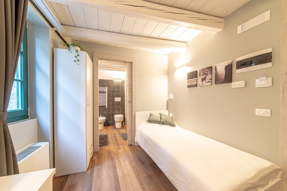 Standard Single Room photo 3
