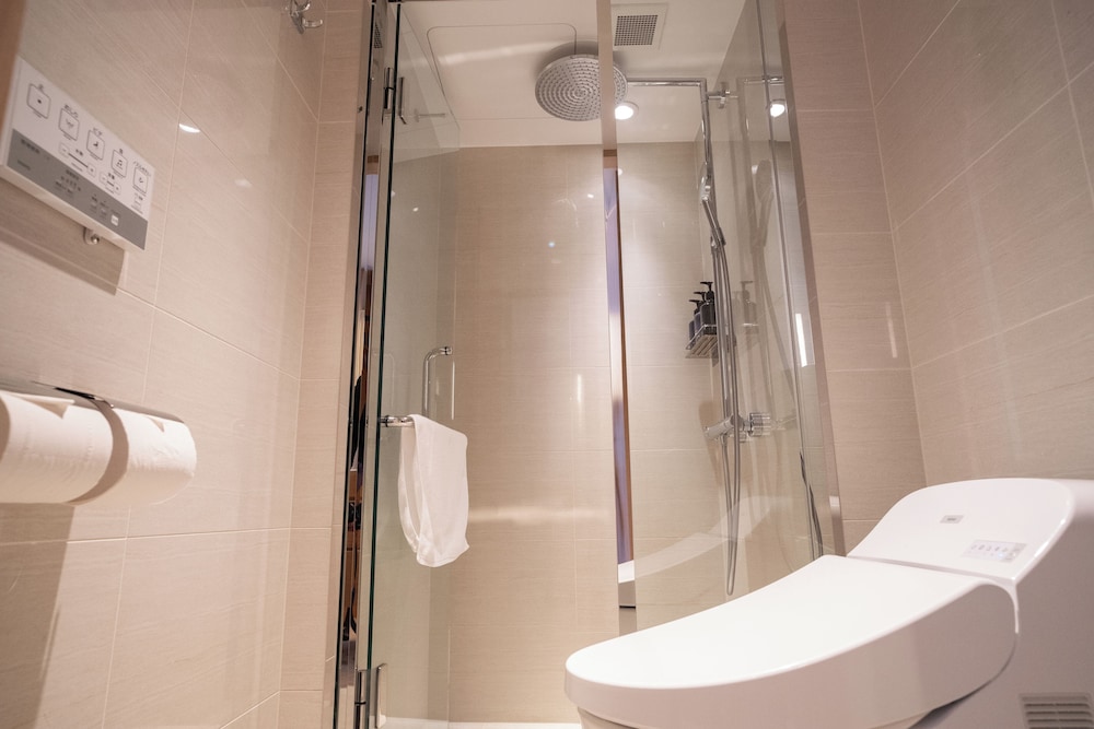 Essential 20 Queen With bathtub (Non smoking) - Photo 9
