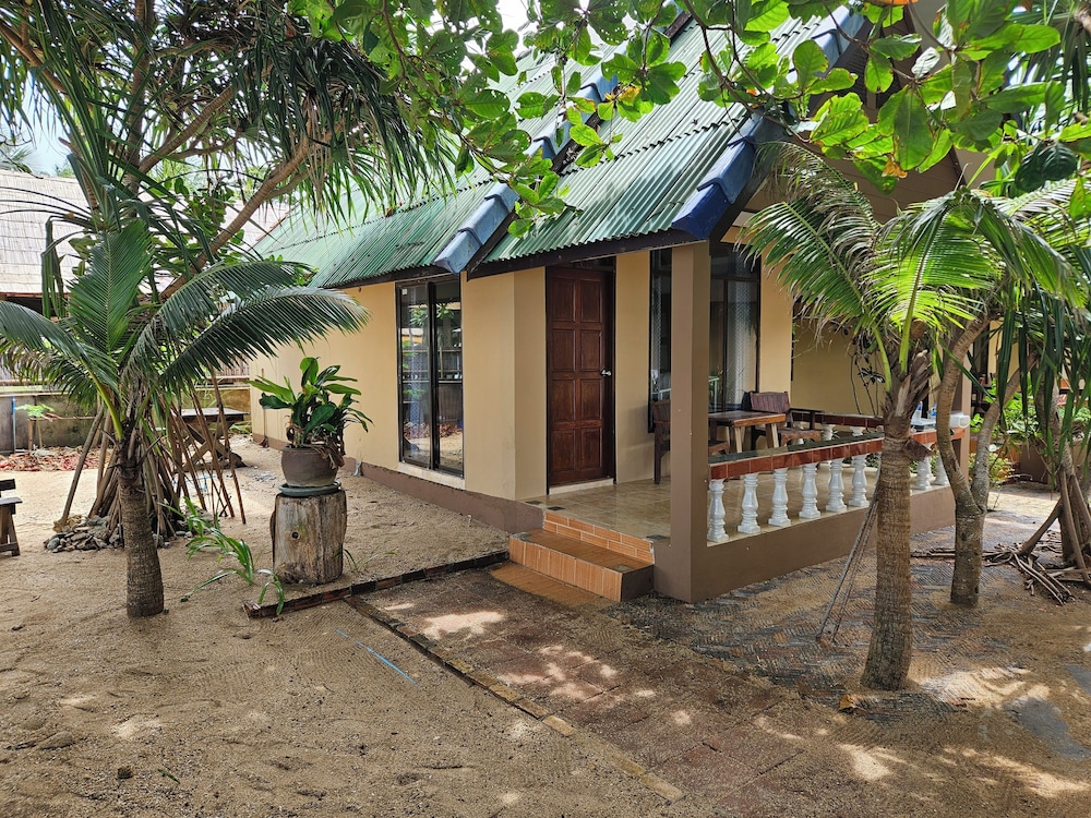 Deluxe Bungalow, Ocean View - Photo 2