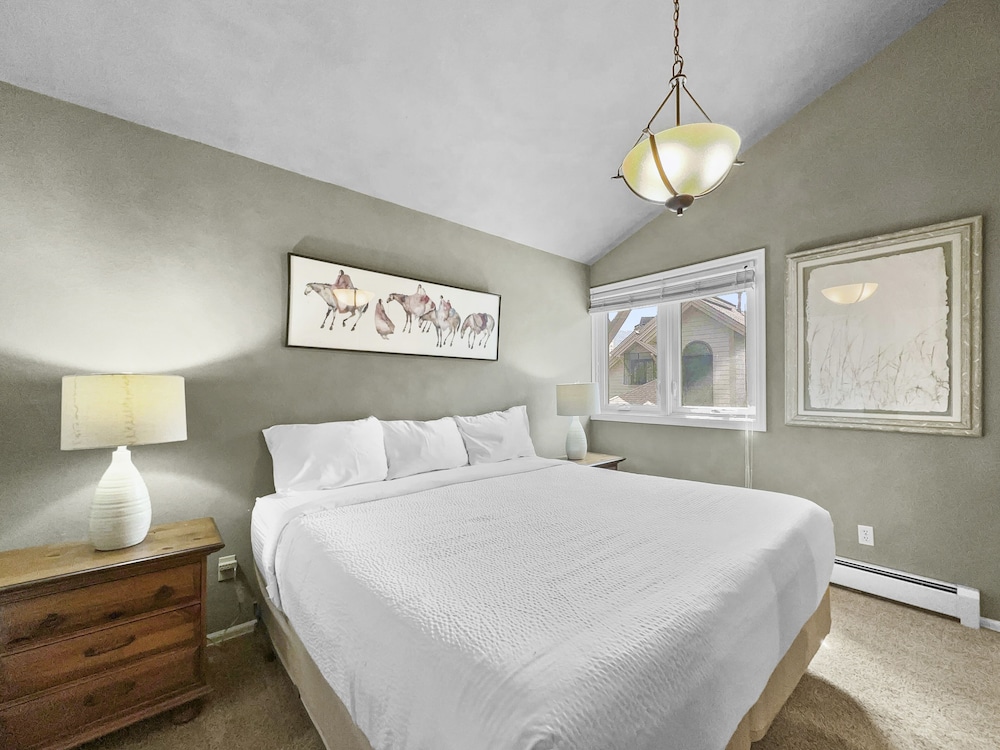 Townhome, 3 Bedrooms photo 3