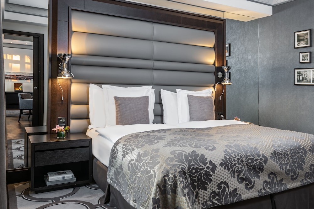 Suite, Lake View (Savoy)