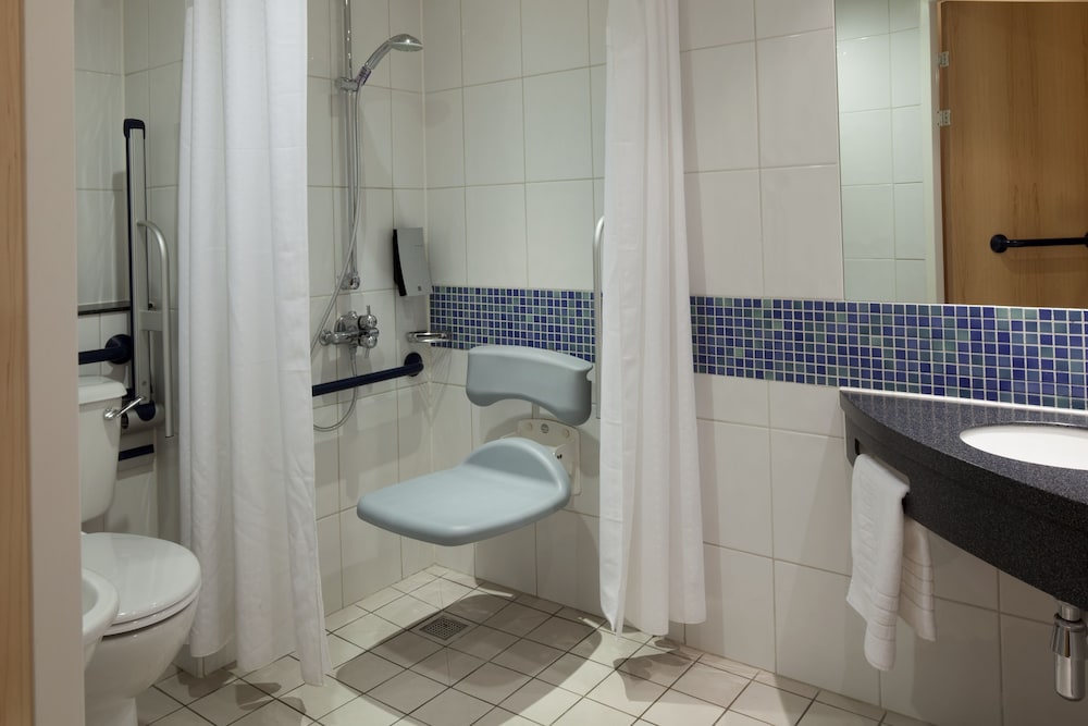 Standard Room, 1 Double Bed with Sofa bed (Free Hot Breakfast) photo 3