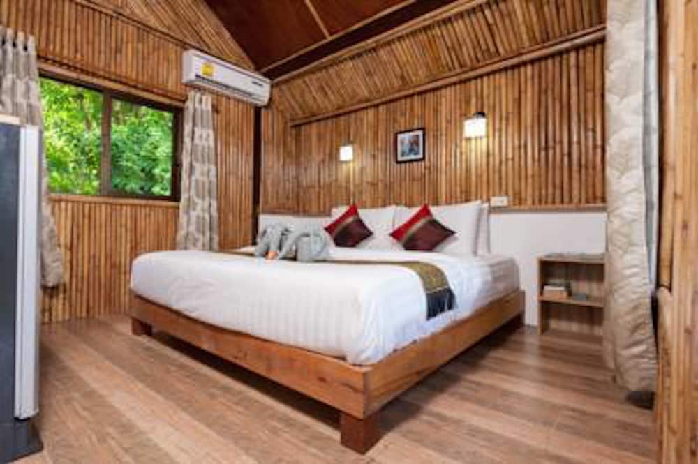 Bungalow with Sea View photo 1