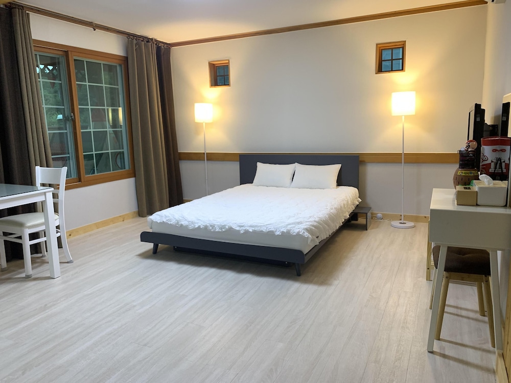 Basic Room, 1 Bedroom (camp3(2F))