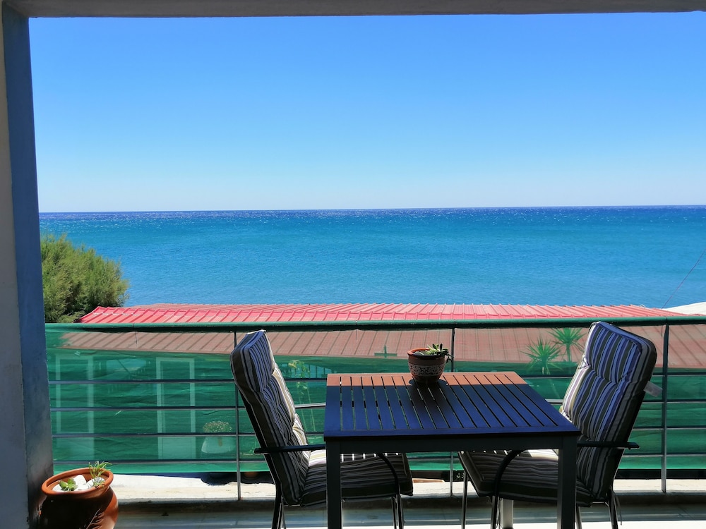 Triple Room, Sea View photo 2