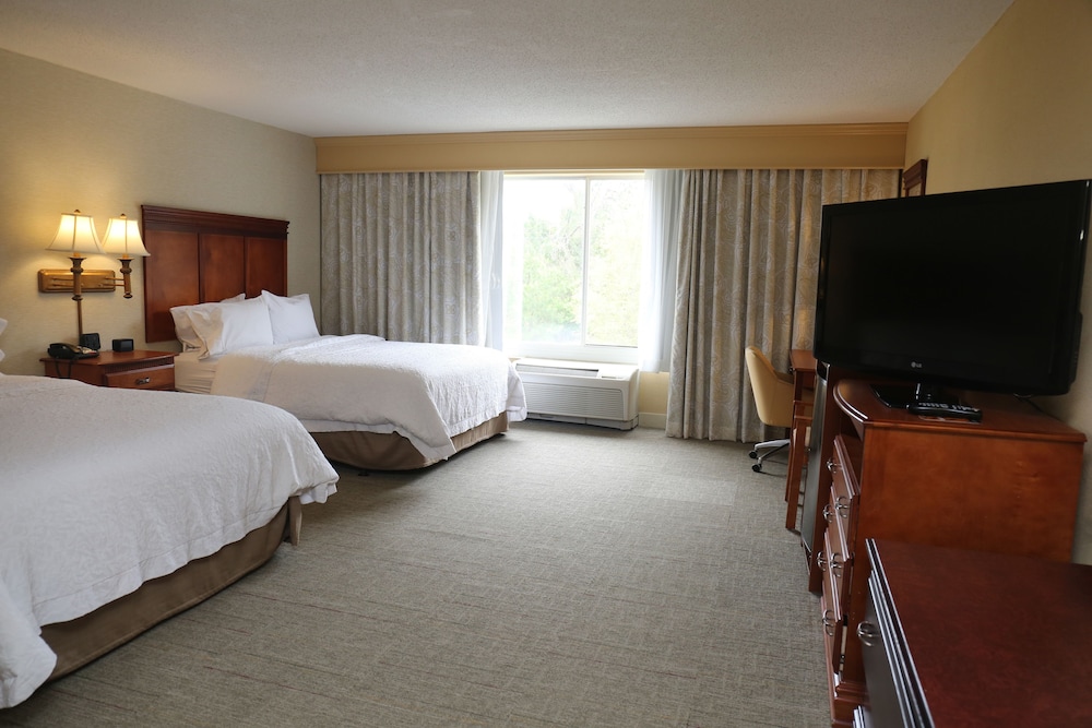 Room, 2 Queen Beds, Accessible, Non Smoking photo 3