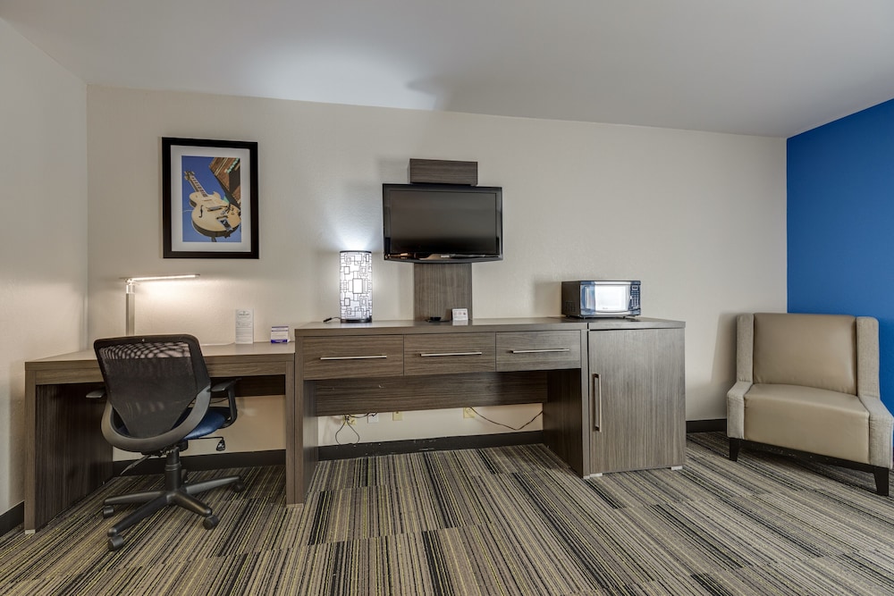 Junior Suite, Multiple Beds - Photo 7