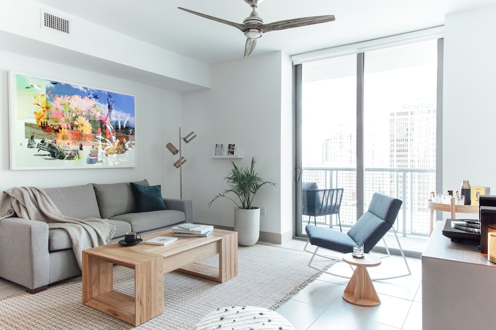 Standard Apartment, 1 Queen Bed with Sofa bed, City View photo 3