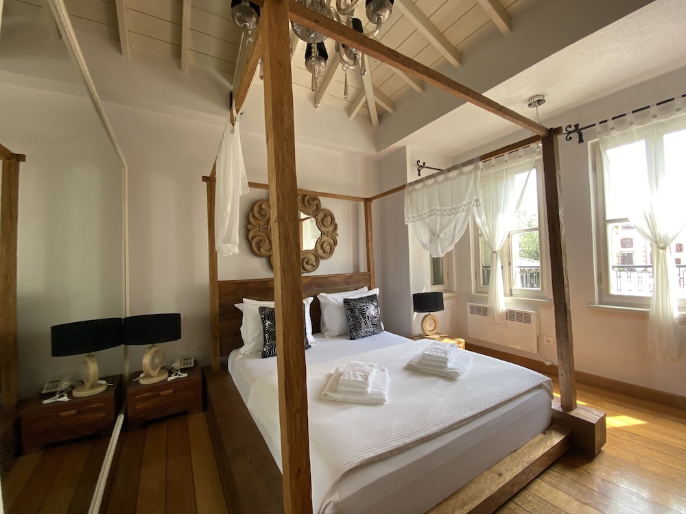 Deluxe Double Room, Balcony