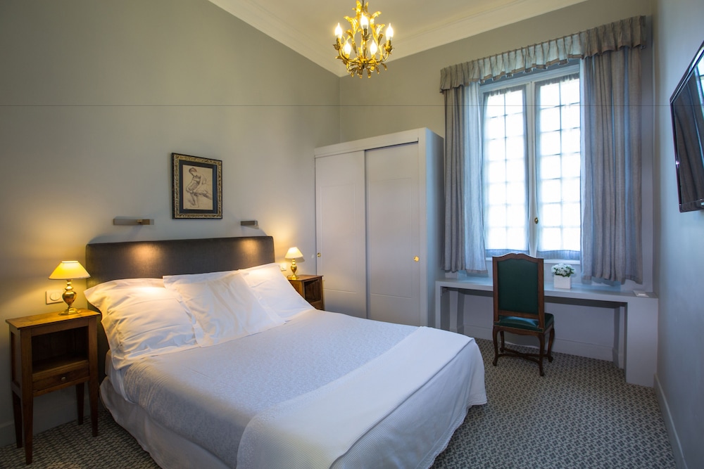 Classic Double or Twin Room - Photo 1