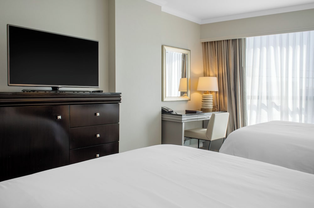 Premier Room, 2 Double Beds (Double-Double) - Photo 3