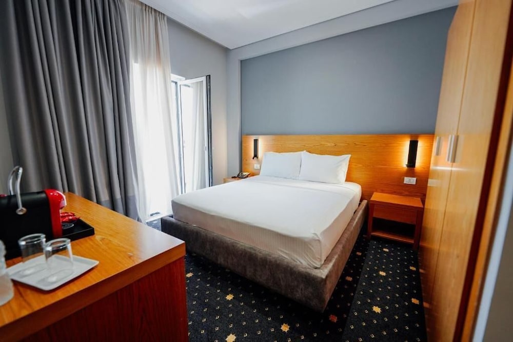 Deluxe Suite, Balcony, Sea View