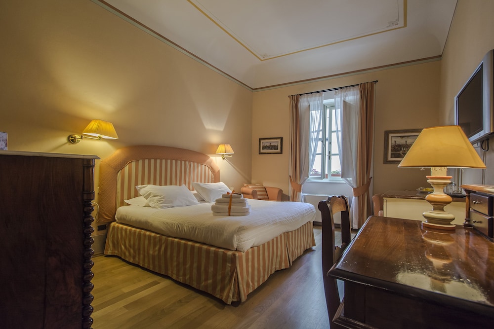 Classic Double or Twin Room photo 1