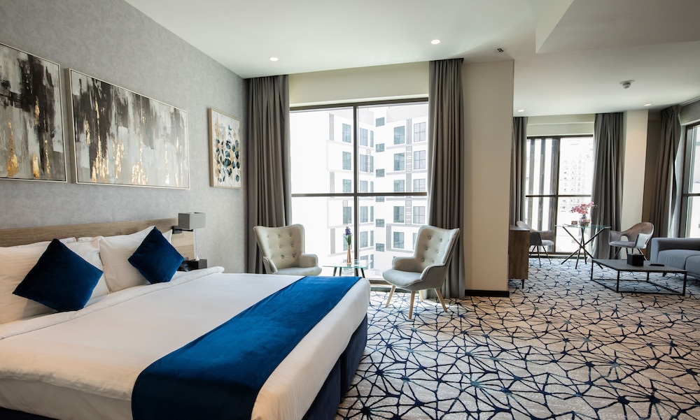 Executive Suite (includes 25% off F&B) photo 1