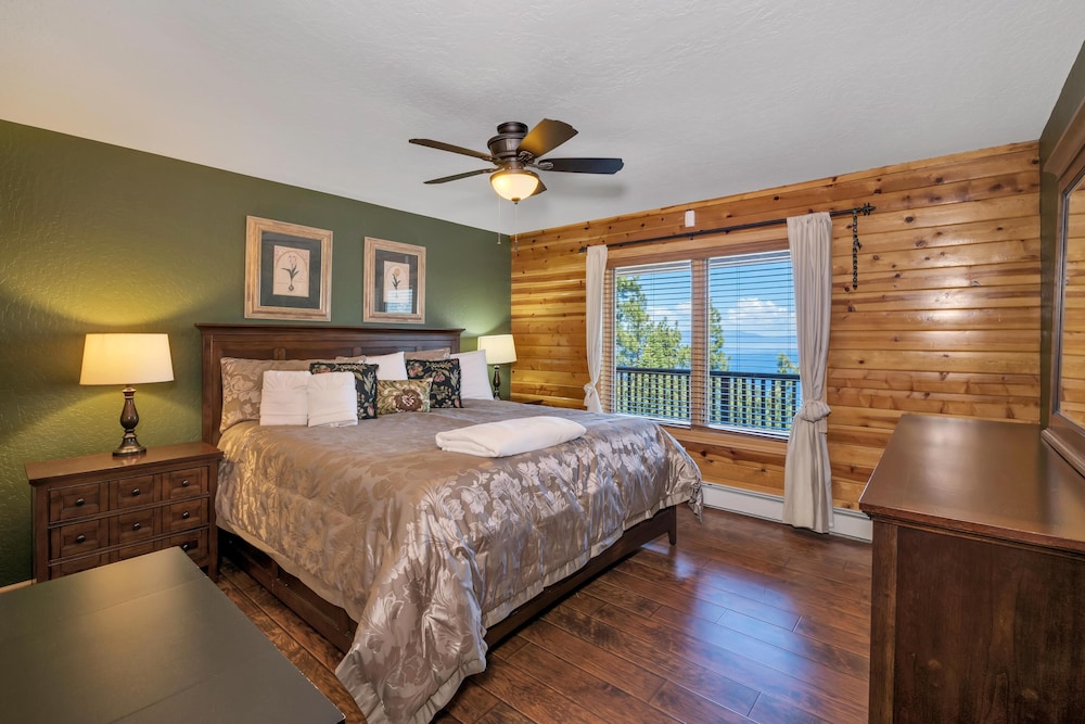 Villa, Multiple Beds, Lake View (LX10: Lake View Jewel Estate With Poo)