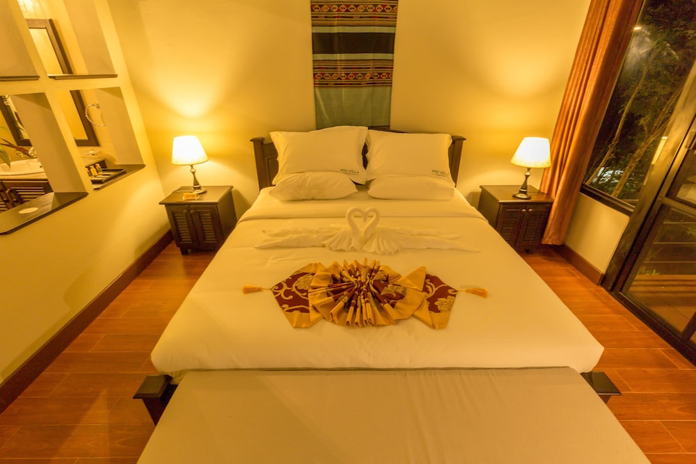 Deluxe room/ King bed photo 3