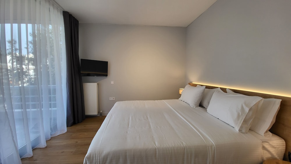 Deluxe Apartment, 2 Bedrooms, Balcony (B1) photo 2